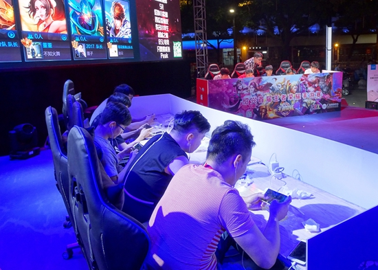 攻的发动机 攻的发动机